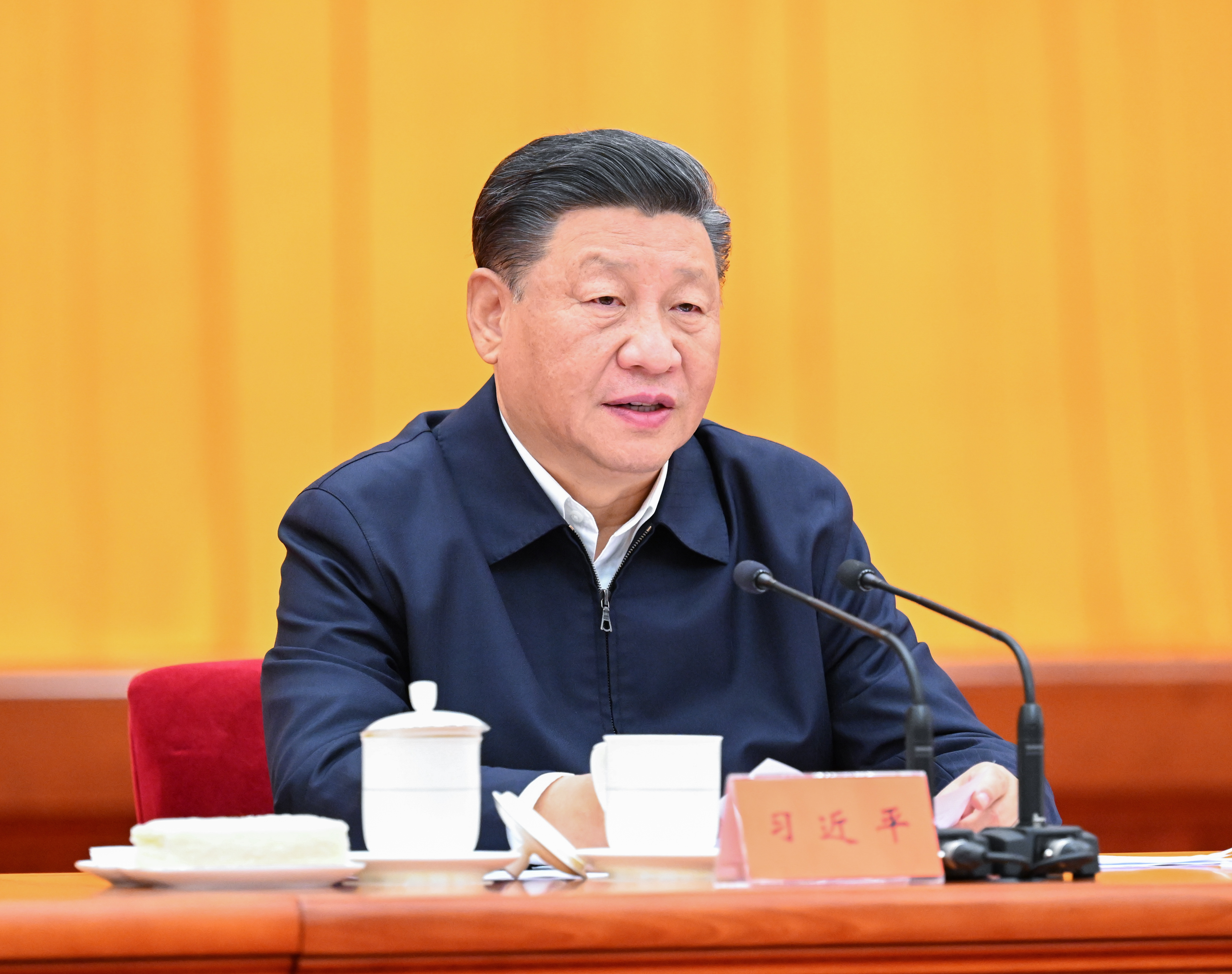 2021年10月13日至14日，中央人大工作會議在北京召開。習(xí)近平總書記出席會議并發(fā)表重要講話。